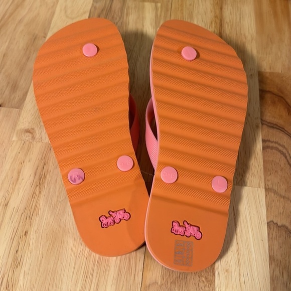 Coach Zak Signature Flip Flop - Pink - Sizes 6B - Picture 5 of 6